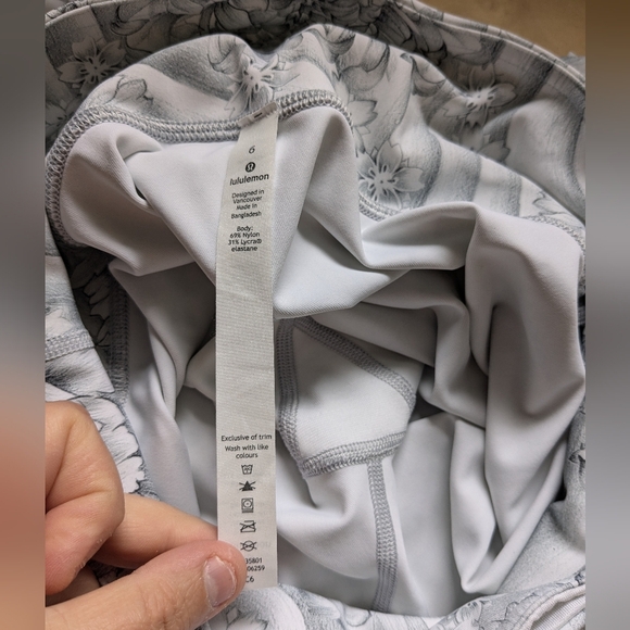 Lululemon Wunder Under Low-Rise Tight Legging Floral Pattern Size 6 - Picture 10 of 14